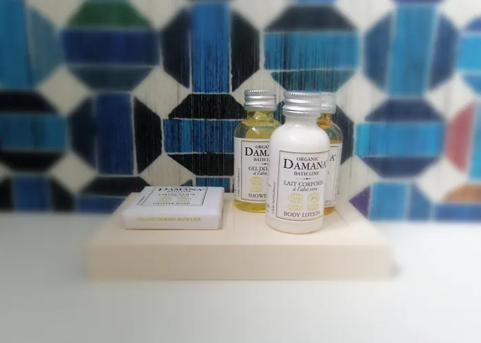 Un Hotel En Ville La Rochelle 